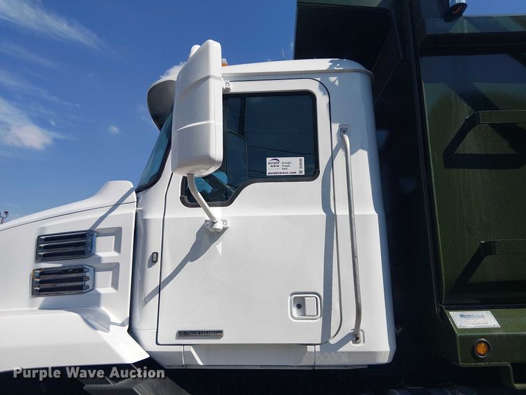 image for item DU0446 2020 Mack Anthem dump truck