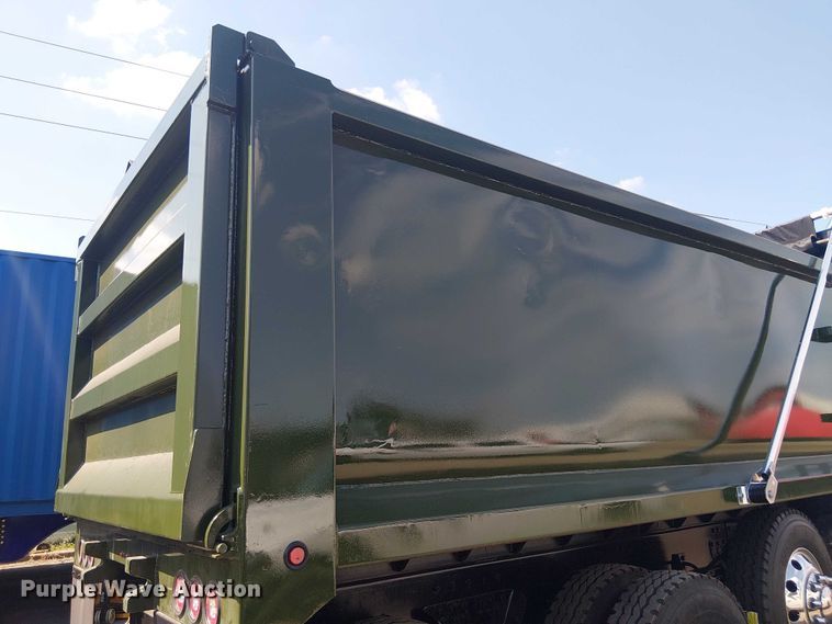 image for item DU0446 2020 Mack Anthem dump truck