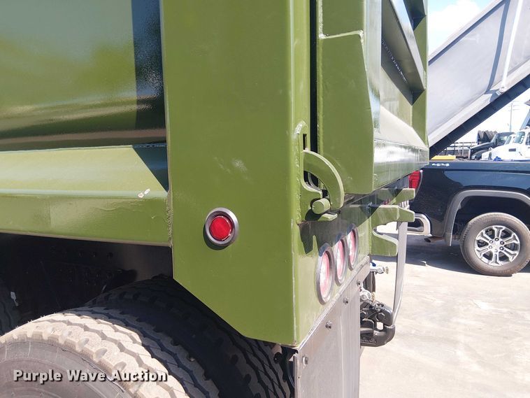 image for item DU0446 2020 Mack Anthem dump truck