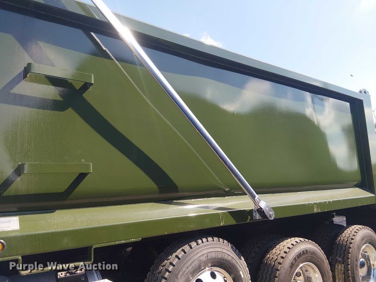 image for item DU0446 2020 Mack Anthem dump truck