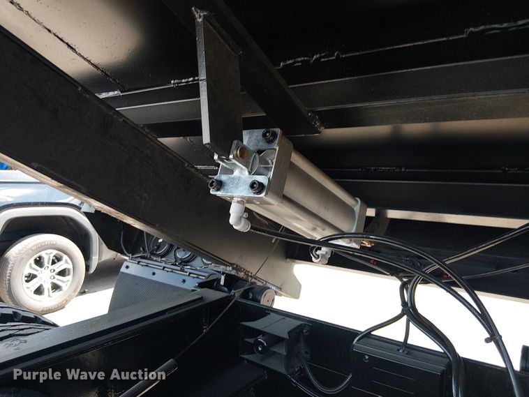 image for item DU0446 2020 Mack Anthem dump truck