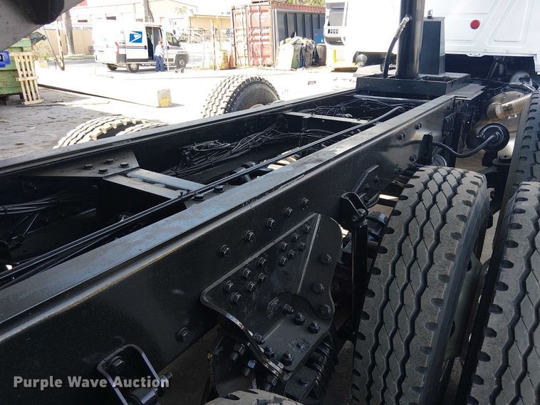 image for item DU0446 2020 Mack Anthem dump truck