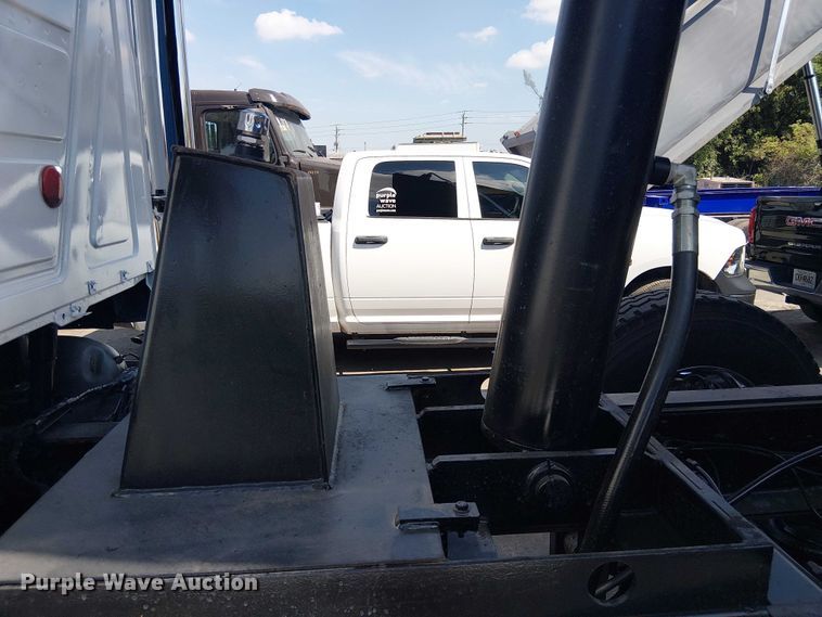 image for item DU0446 2020 Mack Anthem dump truck