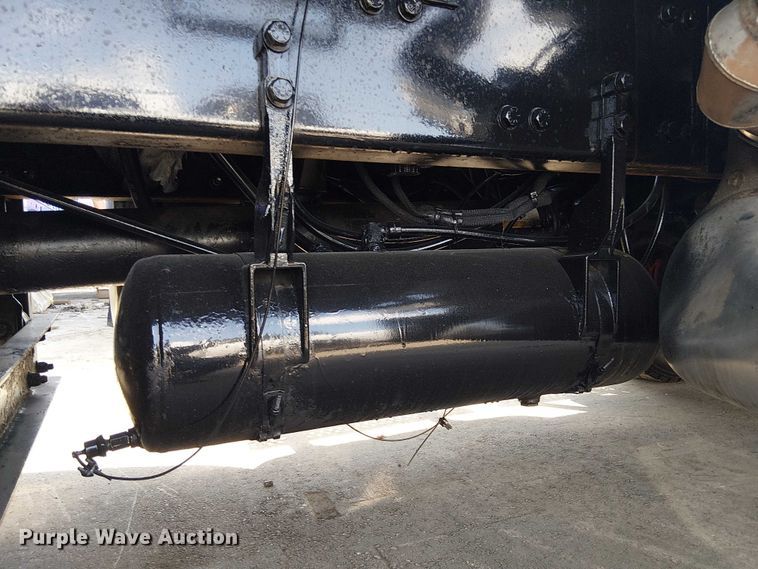 image for item DU0446 2020 Mack Anthem dump truck