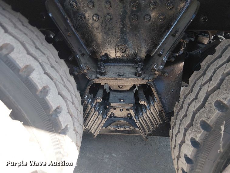 image for item DU0446 2020 Mack Anthem dump truck