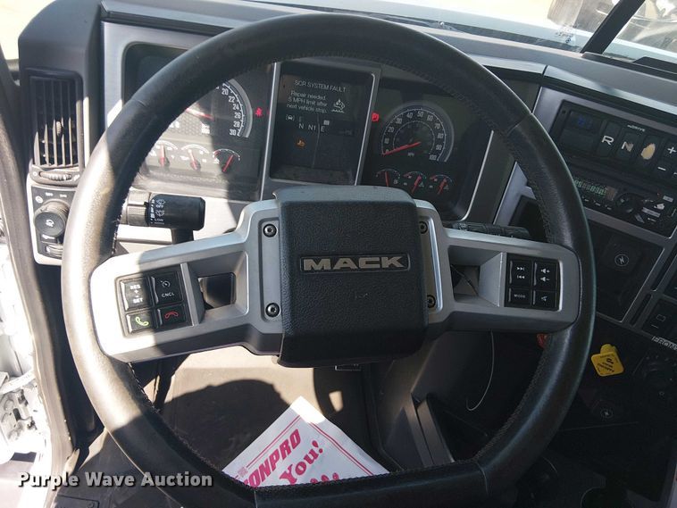 image for item DU0446 2020 Mack Anthem dump truck