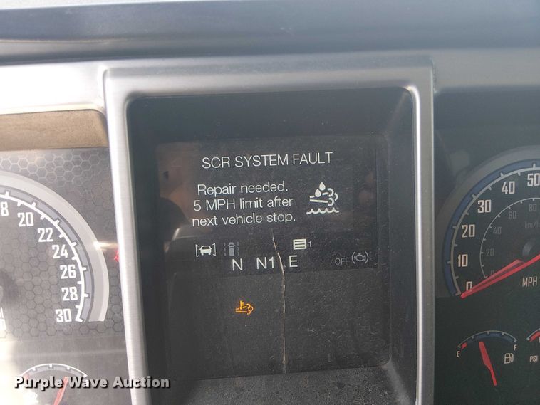 image for item DU0446 2020 Mack Anthem dump truck