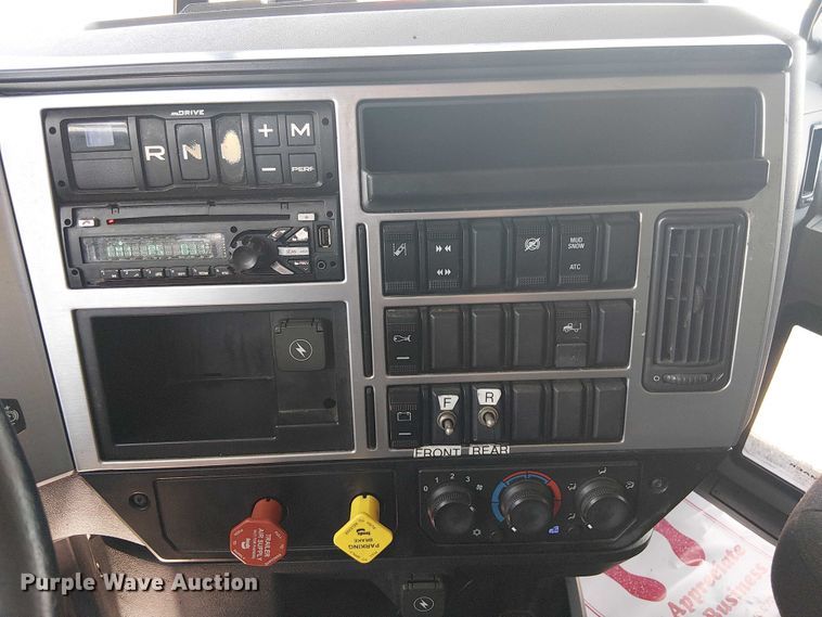 image for item DU0446 2020 Mack Anthem dump truck