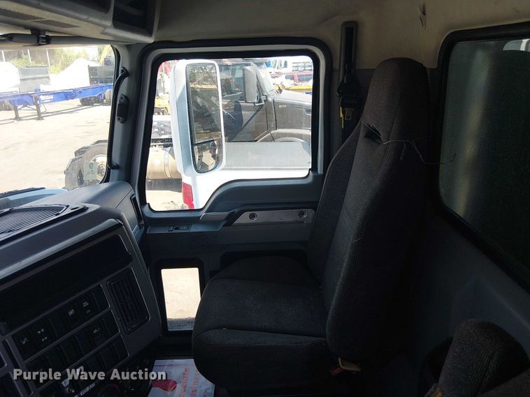 image for item DU0446 2020 Mack Anthem dump truck