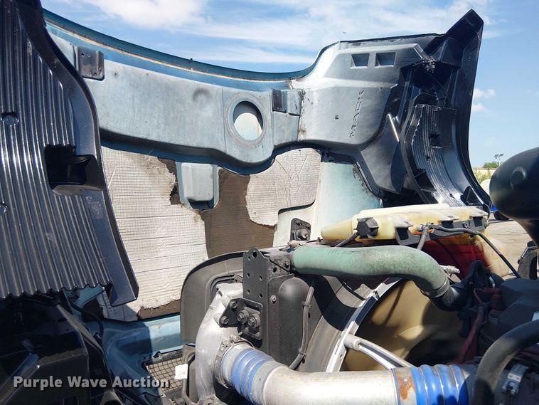 image for item DU0446 2020 Mack Anthem dump truck