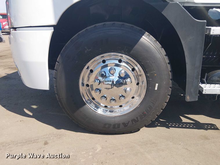 image for item DU0446 2020 Mack Anthem dump truck