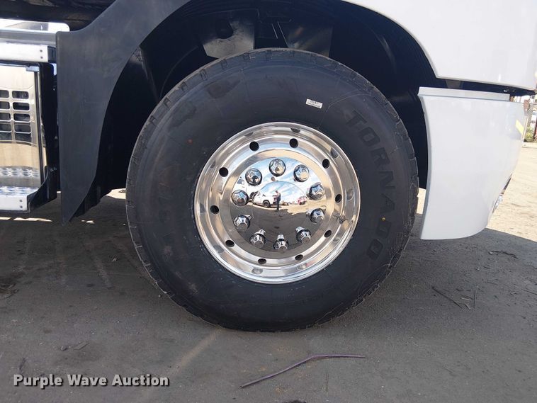 image for item DU0446 2020 Mack Anthem dump truck