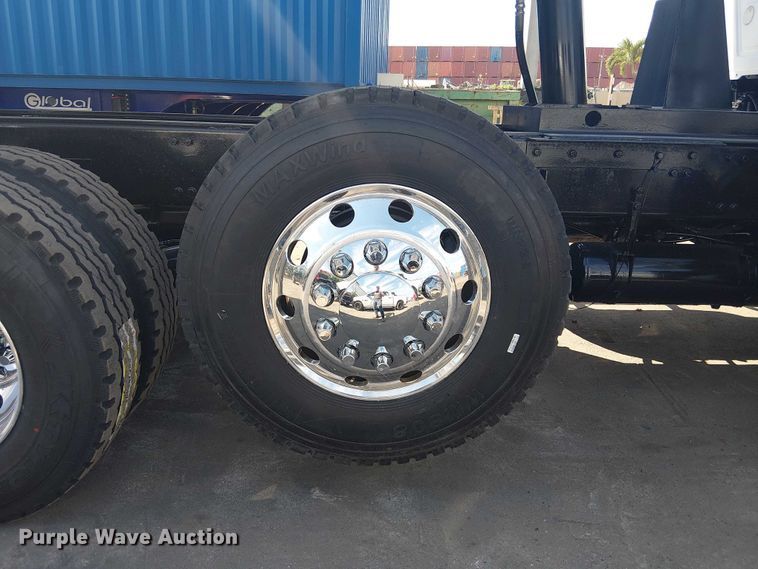 image for item DU0446 2020 Mack Anthem dump truck