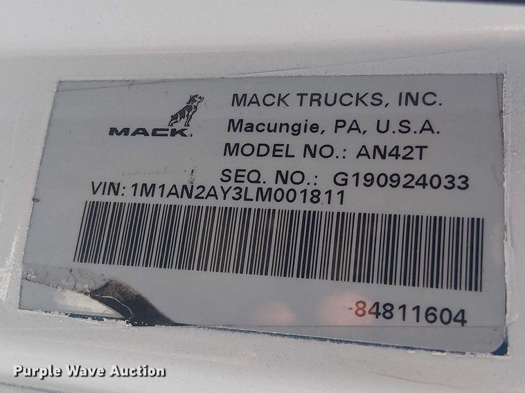 image for item DU0446 2020 Mack Anthem dump truck