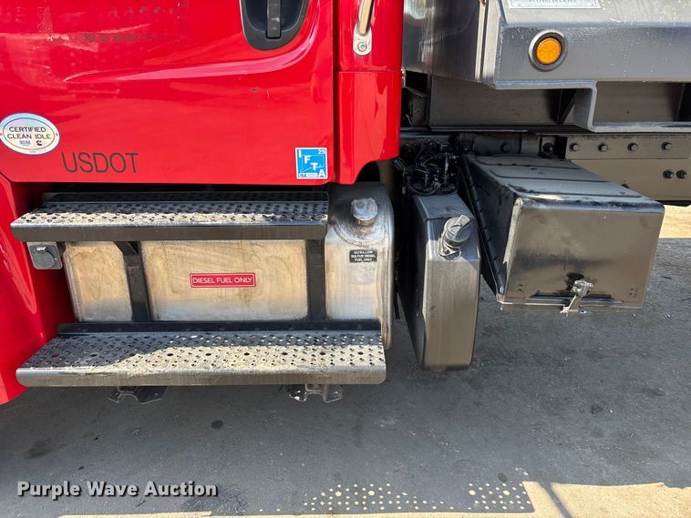 image for item DU0447 2019 Freightliner M2 106 dump truck