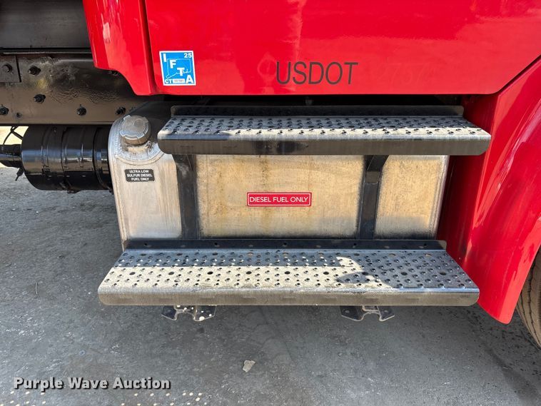 image for item DU0447 2019 Freightliner M2 106 dump truck