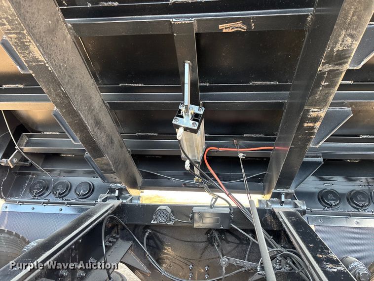 image for item DU0447 2019 Freightliner M2 106 dump truck