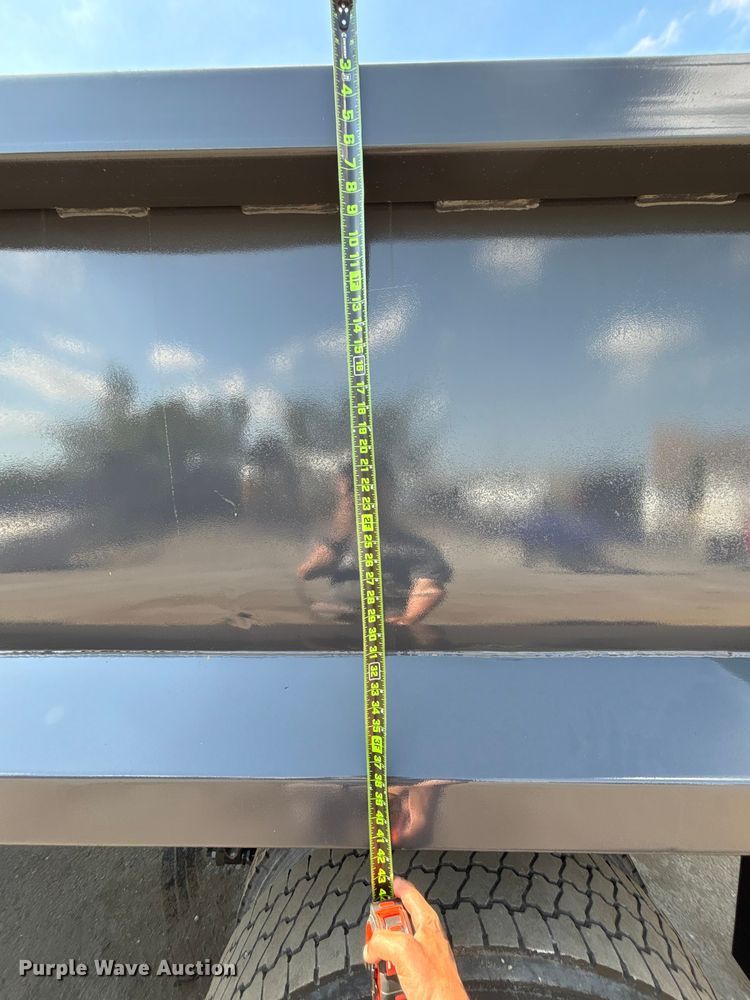 image for item DU0447 2019 Freightliner M2 106 dump truck