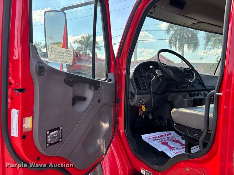 image for item DU0447 2019 Freightliner M2 106 dump truck