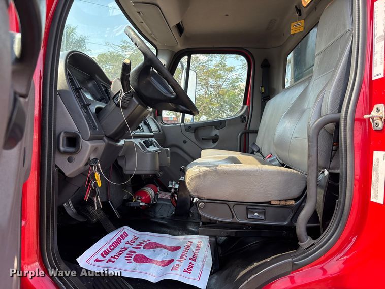 image for item DU0447 2019 Freightliner M2 106 dump truck