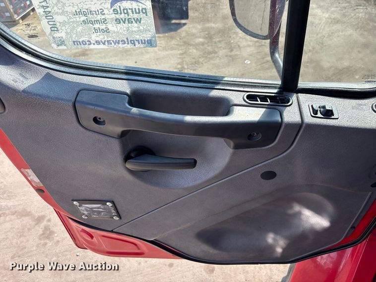 image for item DU0447 2019 Freightliner M2 106 dump truck