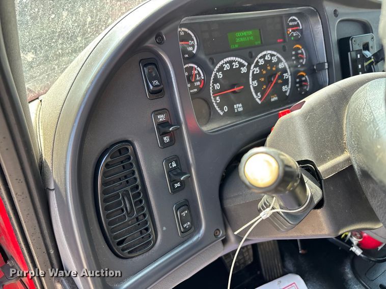 image for item DU0447 2019 Freightliner M2 106 dump truck