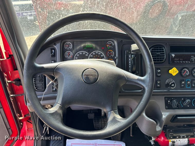 image for item DU0447 2019 Freightliner M2 106 dump truck