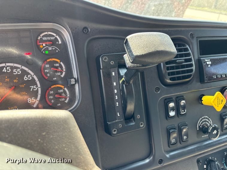 image for item DU0447 2019 Freightliner M2 106 dump truck