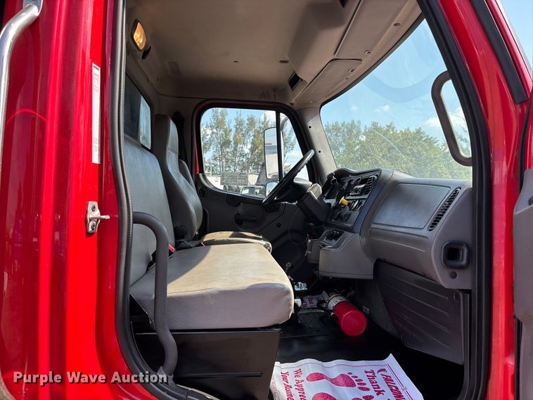 image for item DU0447 2019 Freightliner M2 106 dump truck