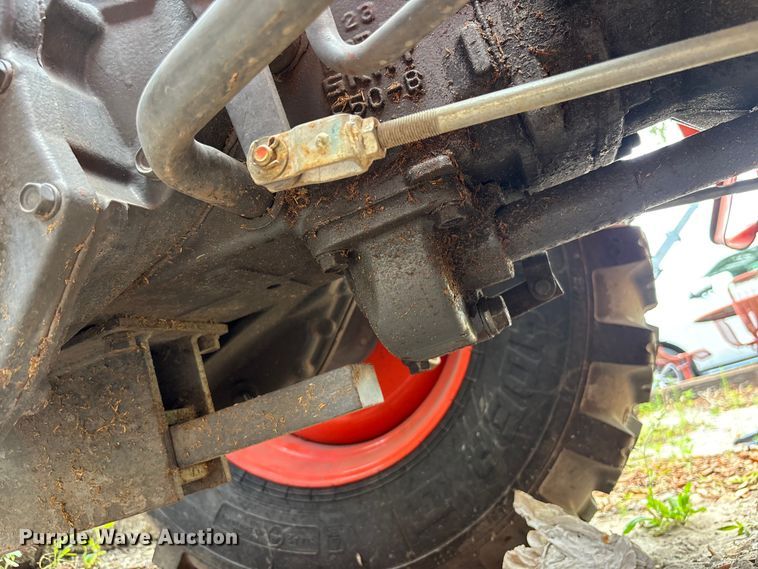 image for item DU0457 Kubota L3301D MFWD tractor