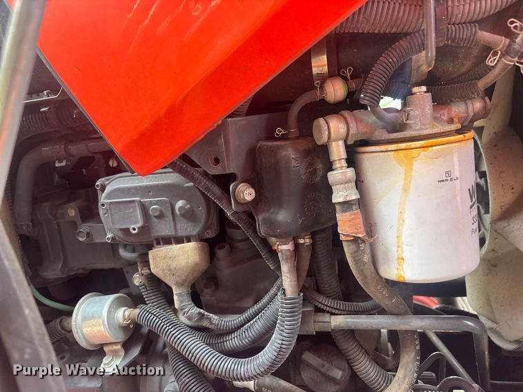 image for item DU0457 Kubota L3301D MFWD tractor