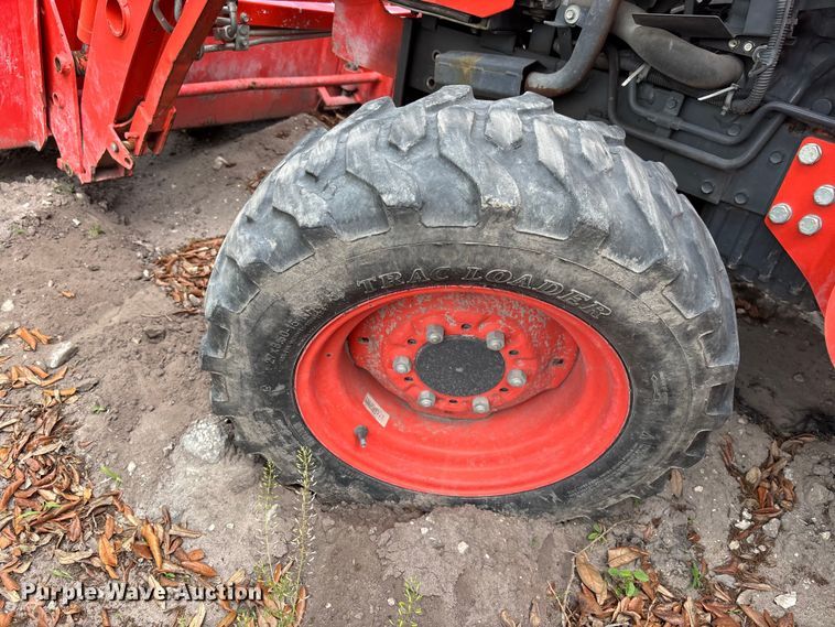 image for item DU0457 Kubota L3301D MFWD tractor
