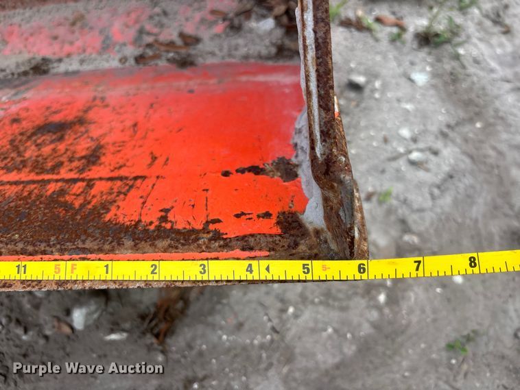 image for item DU0457 Kubota L3301D MFWD tractor