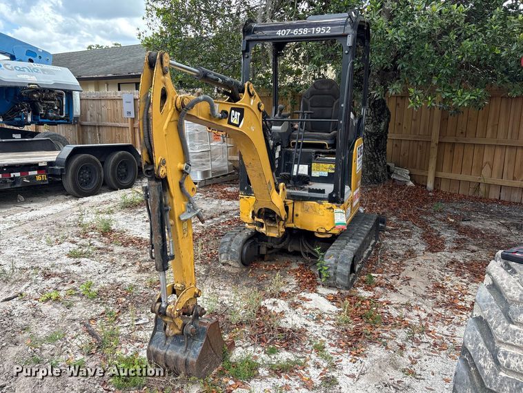 image for item DU0460 2019 Caterpillar 301.7 CR mini excavator