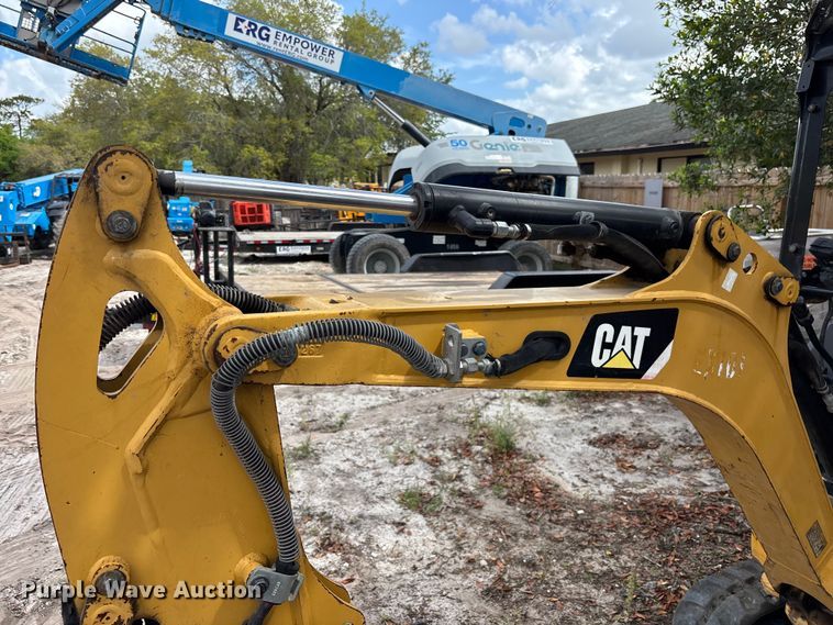 image for item DU0460 2019 Caterpillar 301.7 CR mini excavator