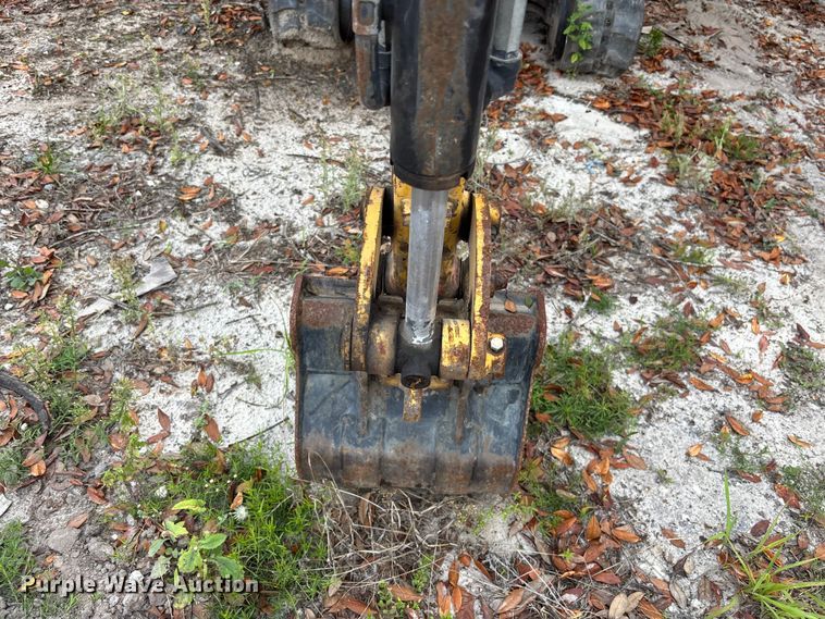 image for item DU0460 2019 Caterpillar 301.7 CR mini excavator