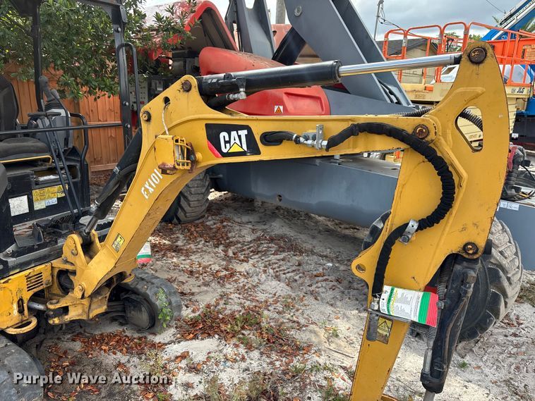 image for item DU0460 2019 Caterpillar 301.7 CR mini excavator