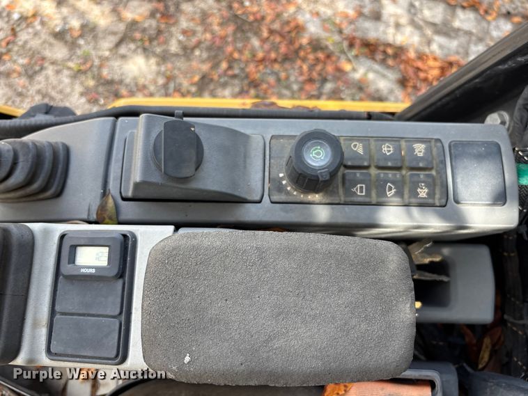 image for item DU0460 2019 Caterpillar 301.7 CR mini excavator