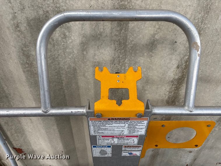 image for item DU0461 2022 Haulotte 5533A boom lift