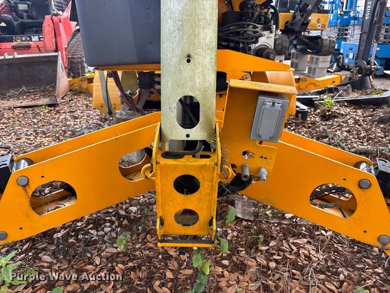 image for item DU0461 2022 Haulotte 5533A boom lift