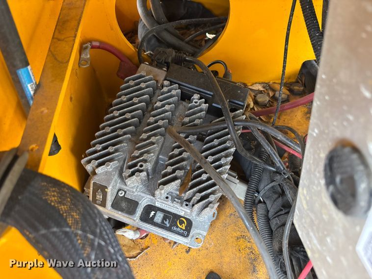 image for item DU0461 2022 Haulotte 5533A boom lift