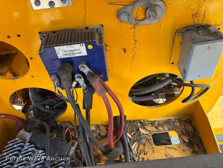 image for item DU0461 2022 Haulotte 5533A boom lift