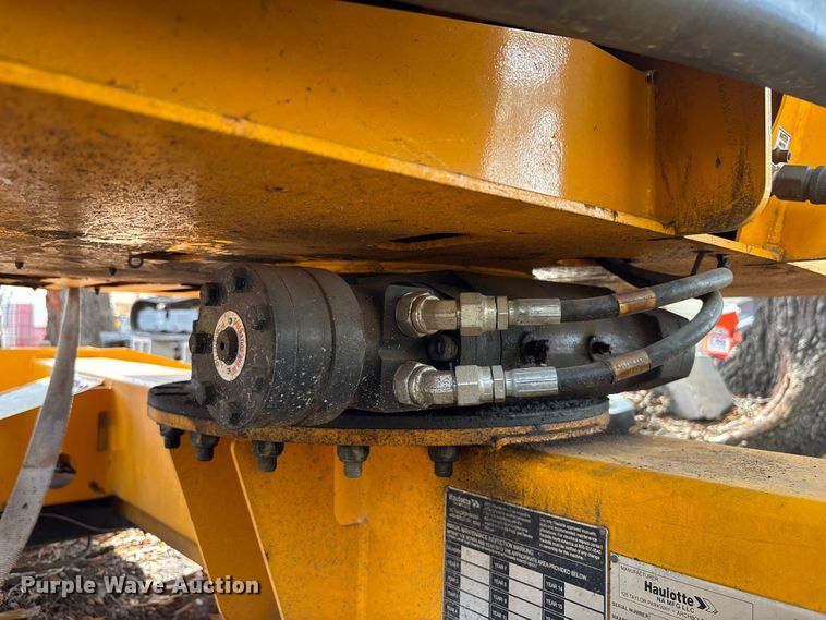 image for item DU0461 2022 Haulotte 5533A boom lift