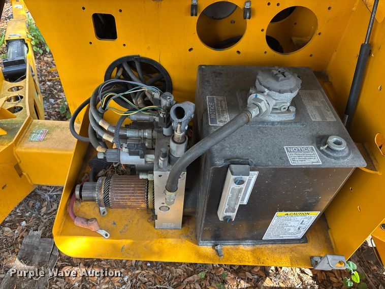 image for item DU0461 2022 Haulotte 5533A boom lift