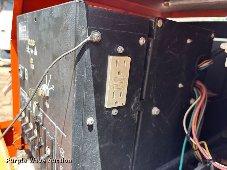 image for item DU0462 2019 Wanco WLTT light plant