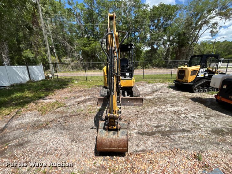 image for item DU0463 2019 Caterpillar 303.5E2 CR mini excavator