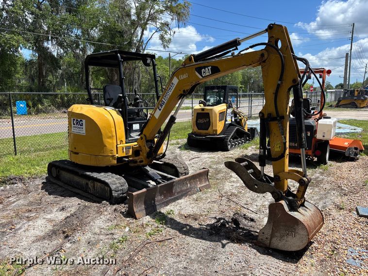 image for item DU0463 2019 Caterpillar 303.5E2 CR mini excavator