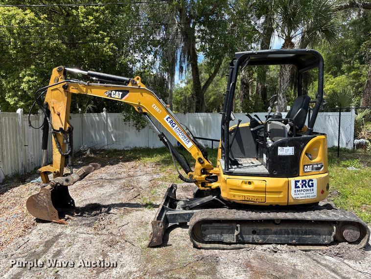 image for item DU0463 2019 Caterpillar 303.5E2 CR mini excavator