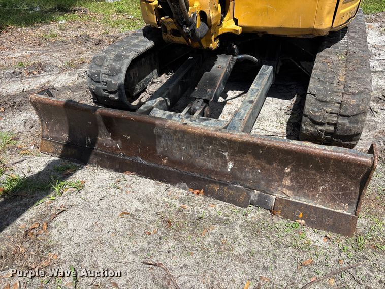 image for item DU0463 2019 Caterpillar 303.5E2 CR mini excavator
