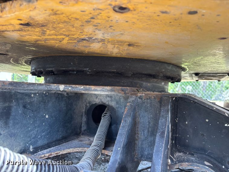 image for item DU0463 2019 Caterpillar 303.5E2 CR mini excavator